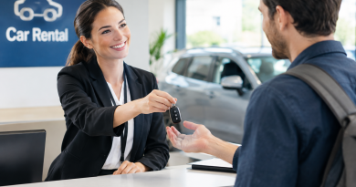 Consegna delle chiavi al noleggio auto